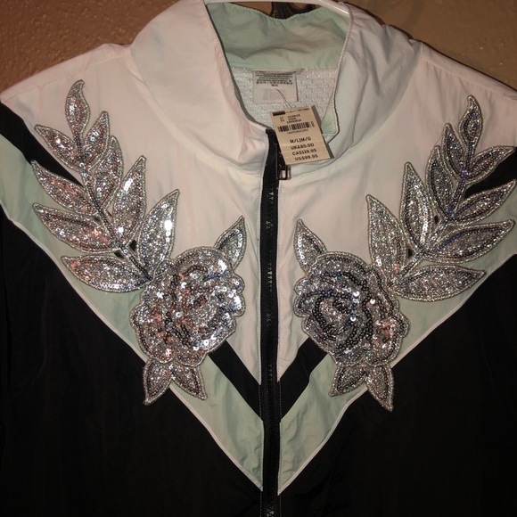 Pink Jacket - Picture 3 of 3